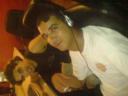 3Bi9A DNKi  